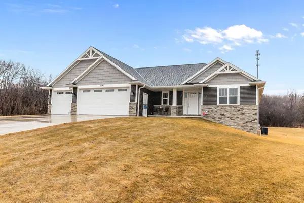 1763 Swiss Alps Court, GREENLEAF, WI 54126