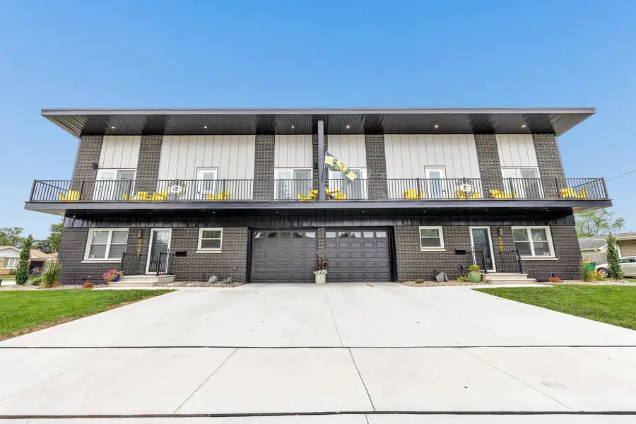 1751 S Oneida Street, Green Bay, WI 54304 - #2