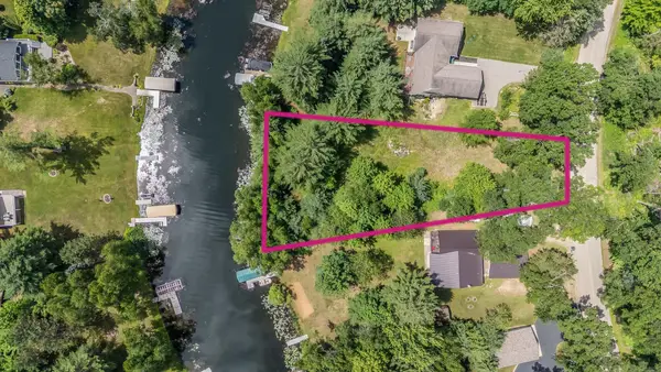 N1464 S Branch Path #60, KESHENA, WI 54135