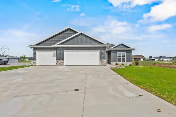 733 Tambour Court, DE PERE, WI 54115