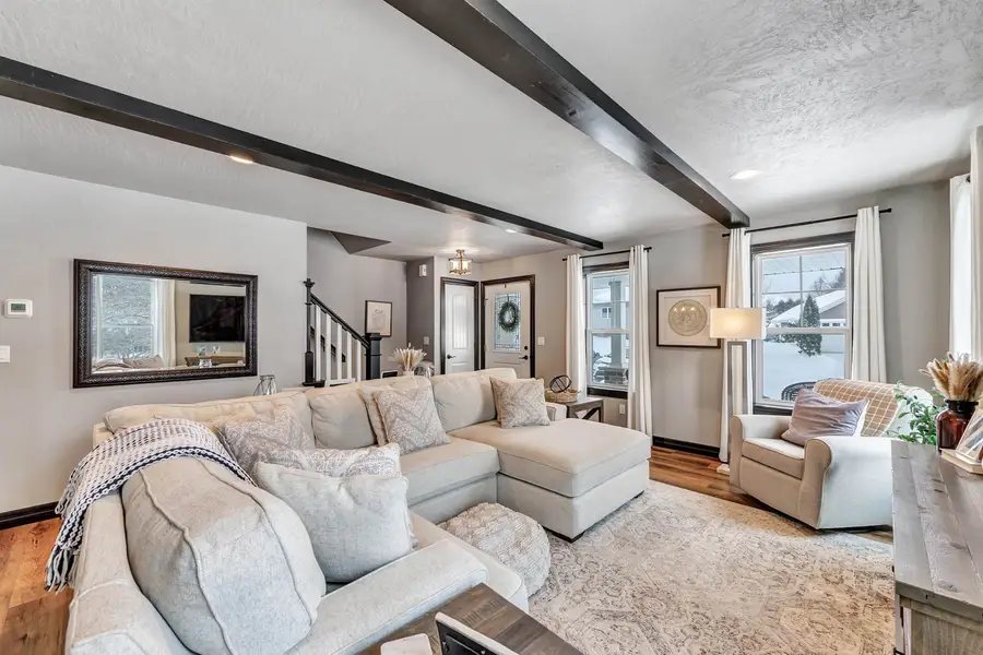 1102 Heyerdahl Heights, Hobart, WI 54115 - #3