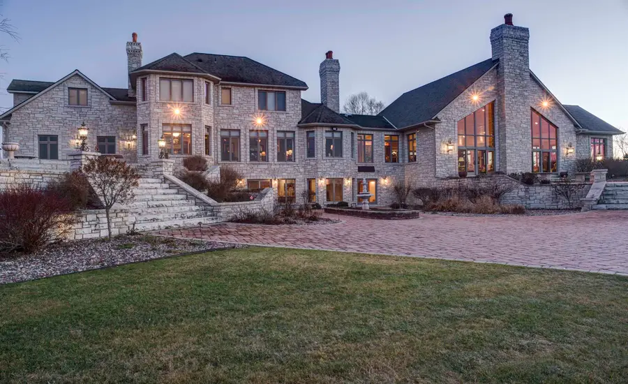 5696 School Drive, Green Bay, WI 54313-4426 - #2