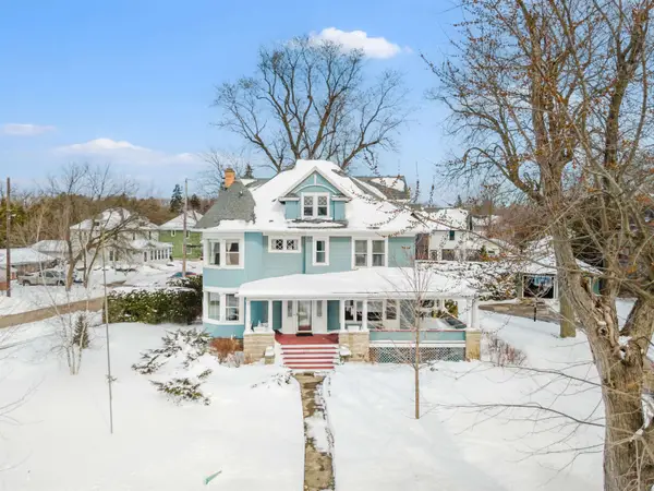 1552 Algoma Boulevard, OSHKOSH, WI 54901-2721