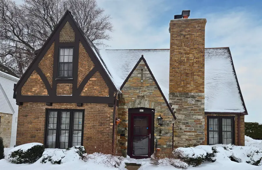 843 Wilson Street, Manitowoc, WI 54220 - #2