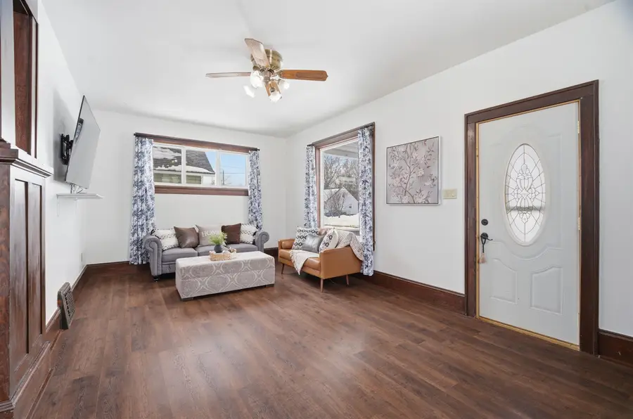 120 E Tobacnoir Street, Kaukauna, WI 54130 - #3