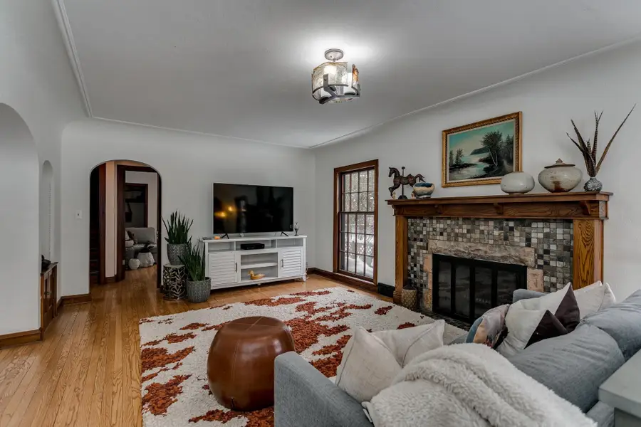 803 W Prospect Avenue, Appleton, WI 54914 - #3