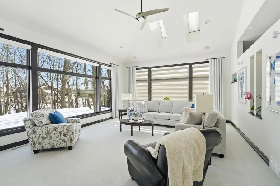 945 Woodcrest Heights Drive, Menasha, WI 54952 - #2