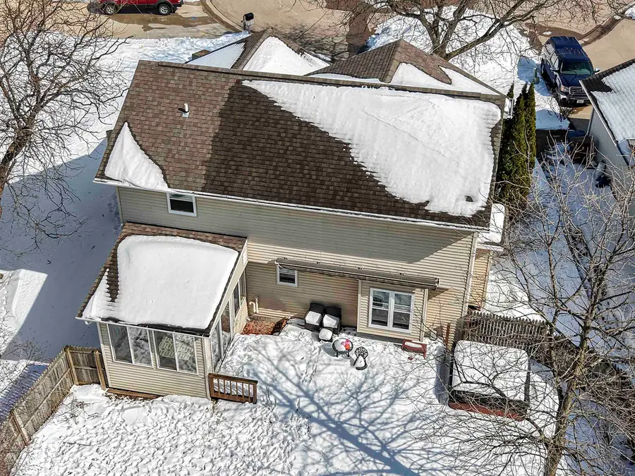 716 Elizabeth Court, Menasha, WI 54952-2581 - #2