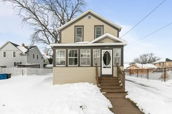 1009 Jefferson Street, OSHKOSH, WI 54901-3831