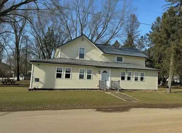 N4915 State Street, LEOPOLIS, WI 54948