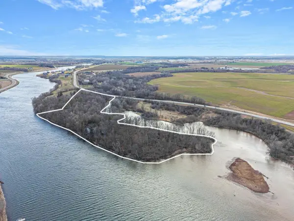 3979 Lost Dauphin Road, WRIGHTSTOWN, WI 54115-9490