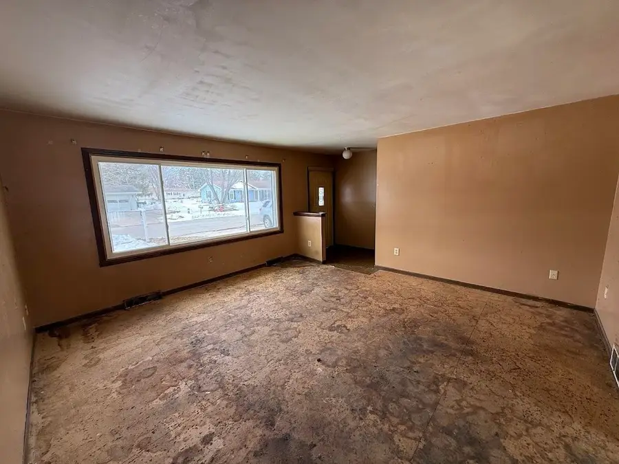 209 N 7th Avenue, Winneconne, WI 54986 - #3