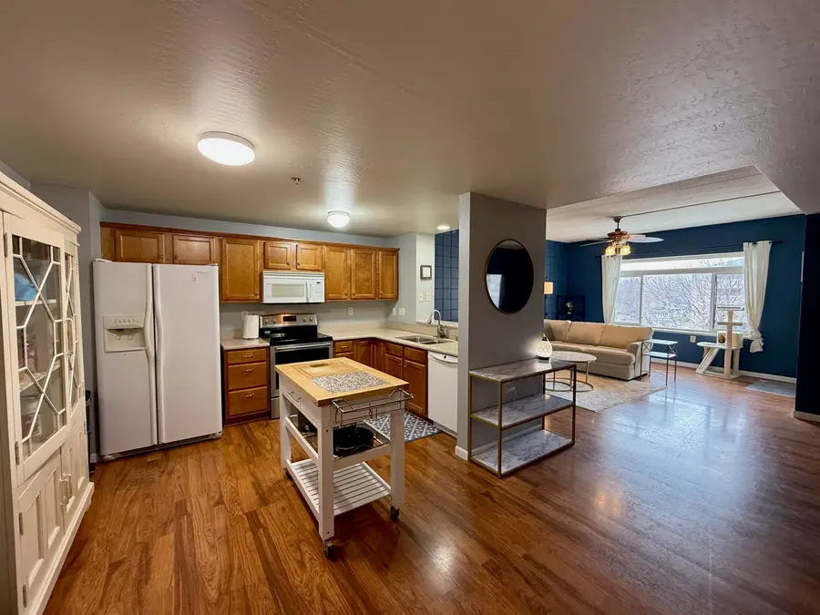 400 N Richmond Street #417, Appleton, WI 54911-6204 - #3