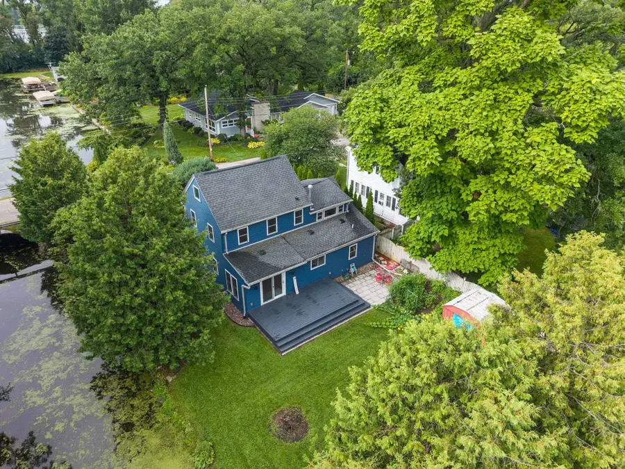 2084 S Point Comfort Road, Oshkosh, WI 54902 - #2