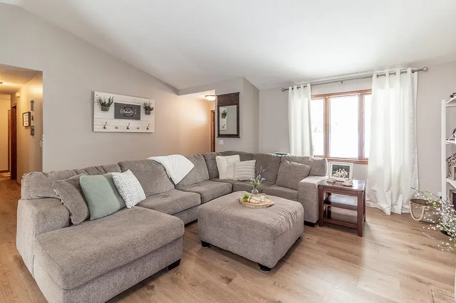 1725 Smith Street, New London, WI 54961-2367 - #3