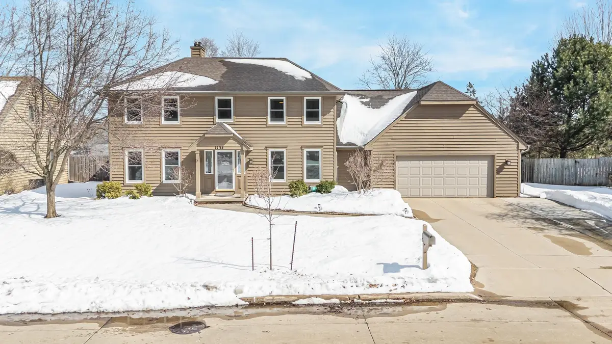 1734 S Rebecca Lane, Appleton, WI 54915 - #1