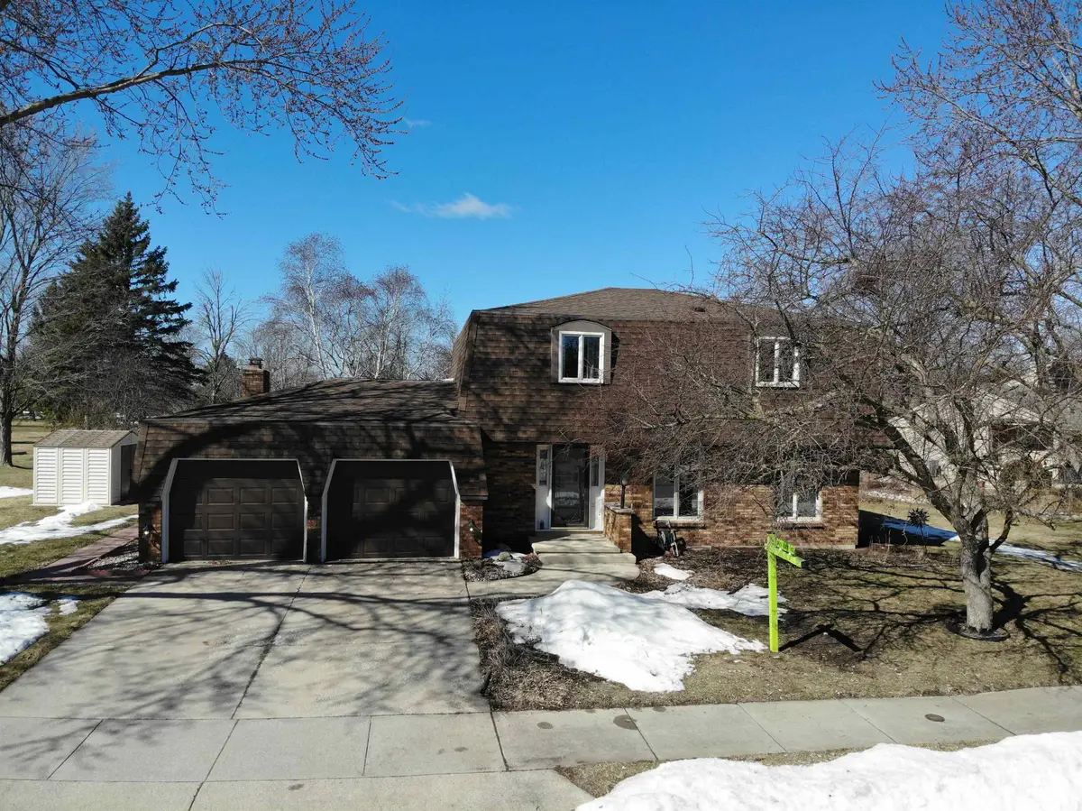 1175 Maricopa Drive, Oshkosh, WI 54904-8118 - #1