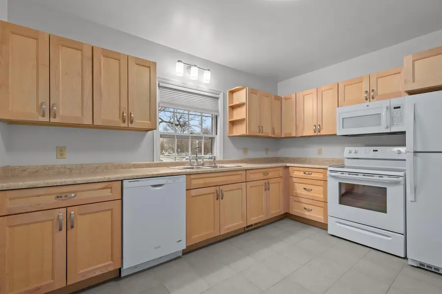 1 Brokaw Place, Appleton, WI 54911 - #3