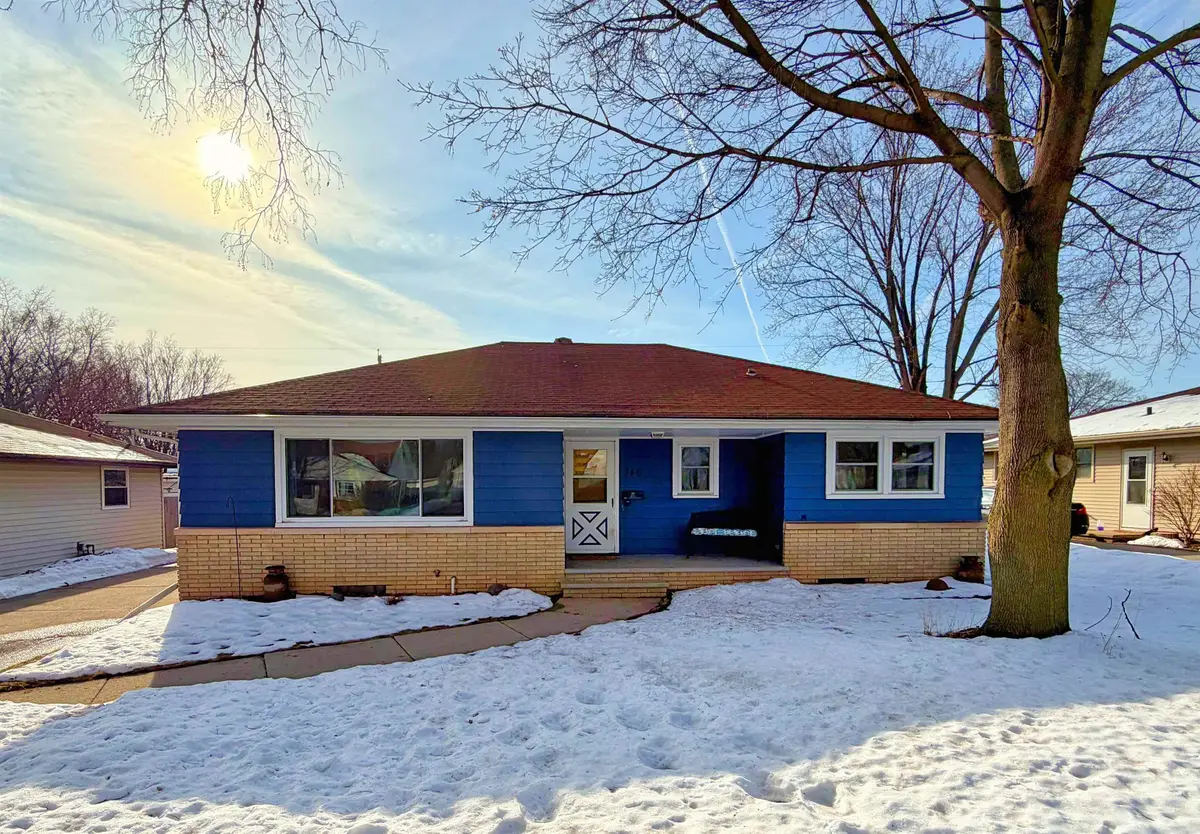 346 S Joseph Street, Kimberly, WI 54136-1331 - #1