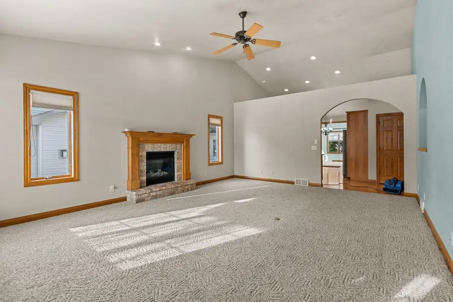 4801 N Fallview Lane, Appleton, WI 54913 - #3