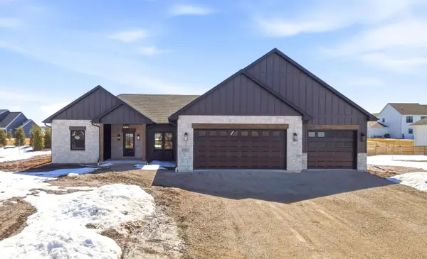 W6981 Ridgeline Trail, GREENVILLE, WI 54942