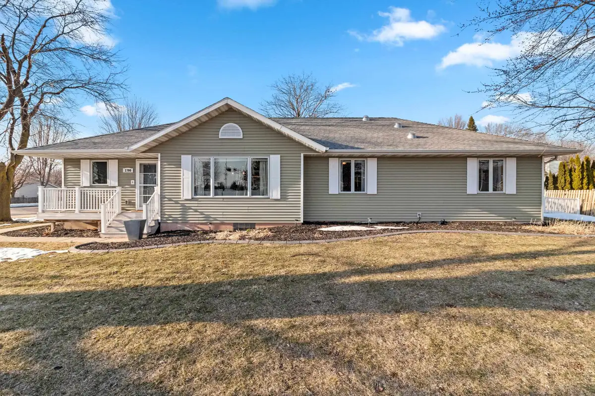 1700 E Midway Road, Appleton, WI 54915 - #1