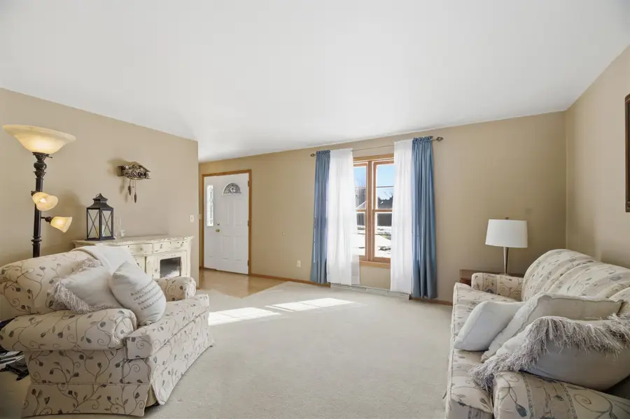 705 S Goldenrod Drive, Appleton, WI 54914 - #2