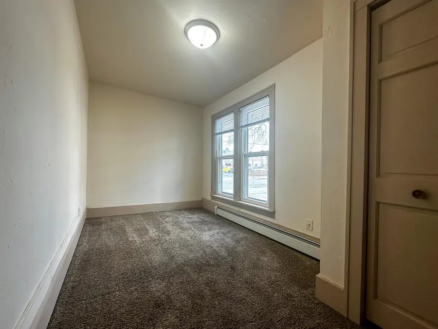 556 Jefferson Street, Oshkosh, WI 54901 - #3