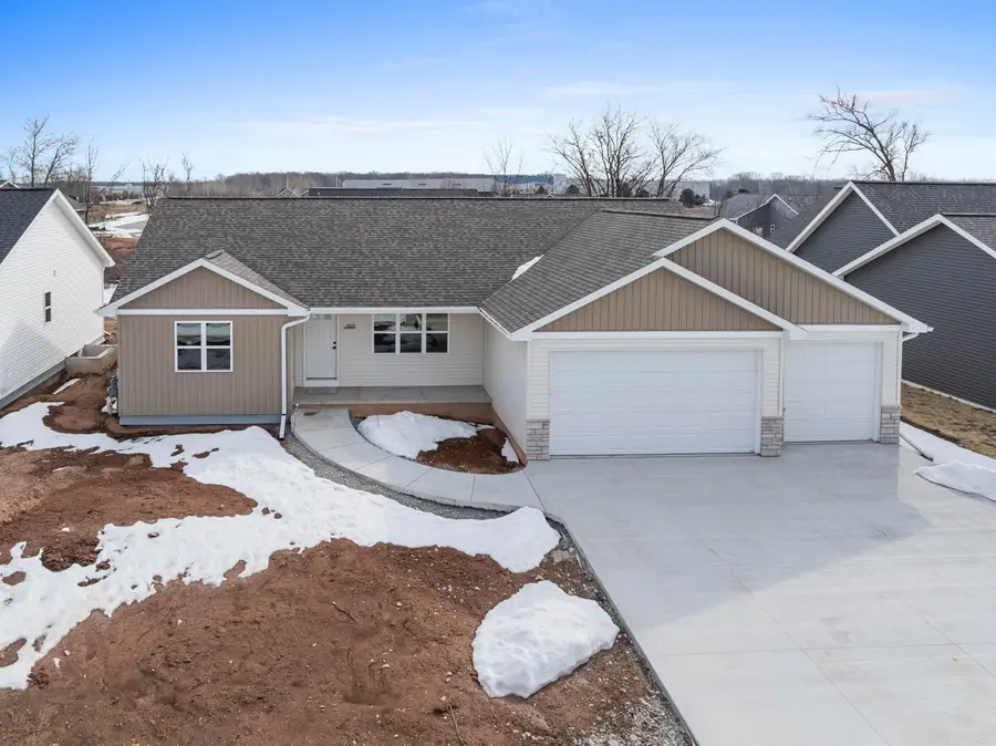 N9272 Constellation Drive, Appleton, WI 54915 - #2