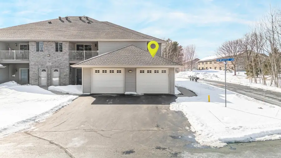 4735 N Newcastle Lane #D, Appleton, WI 54913 - #2