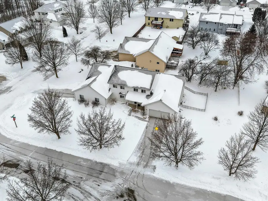 2700 Maple Hills Drive, Green Bay, WI 54313-3955 - #3