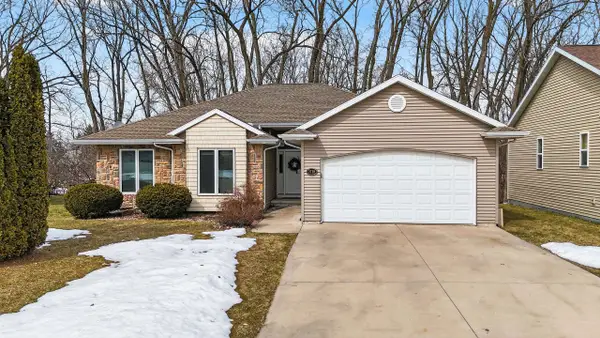 2718 W Independence Court, APPLETON, WI 54914