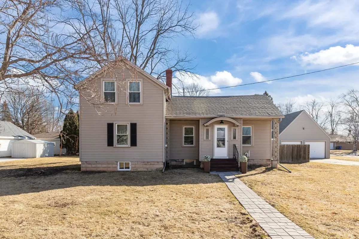 1830 S Oneida Street, Appleton, WI 54915 - #1