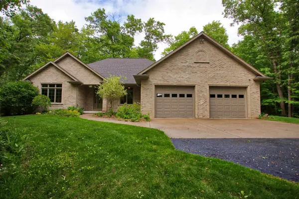 N3168 Deer Haven Court, PESHTIGO, WI 54157