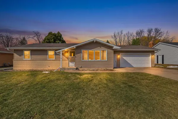 870 Nicolet Avenue, OSHKOSH, WI 54901