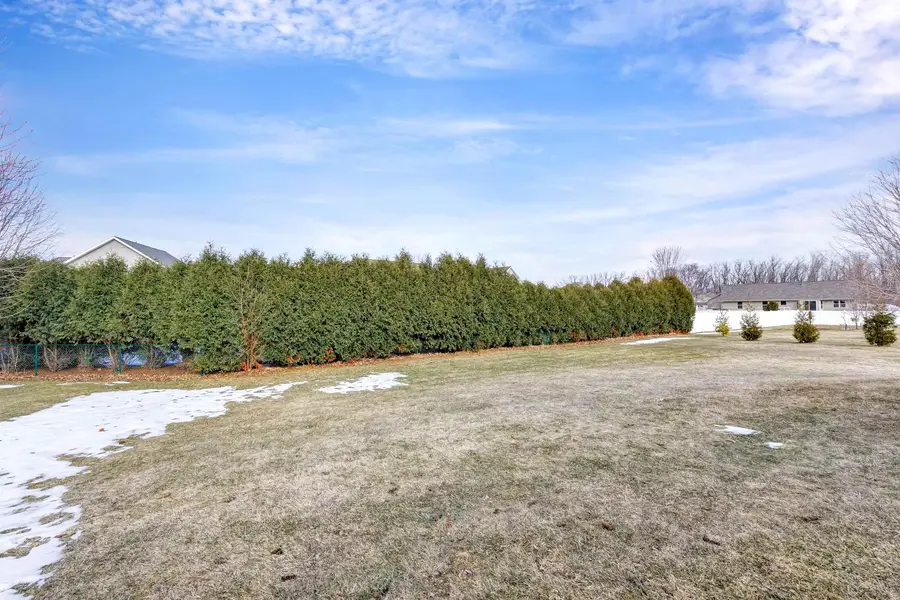 2080 W Higgins Hill, De Pere, WI 54115-1686 - #3