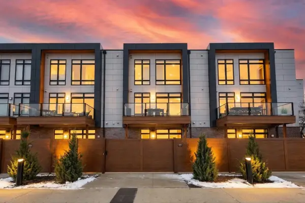 1104 Brookwood Drive #21, GREEN BAY, WI 54304