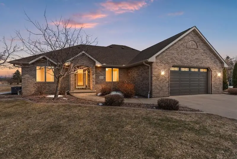 N1916 Rochelle Court, Greenville, WI 54942-8513 - #1