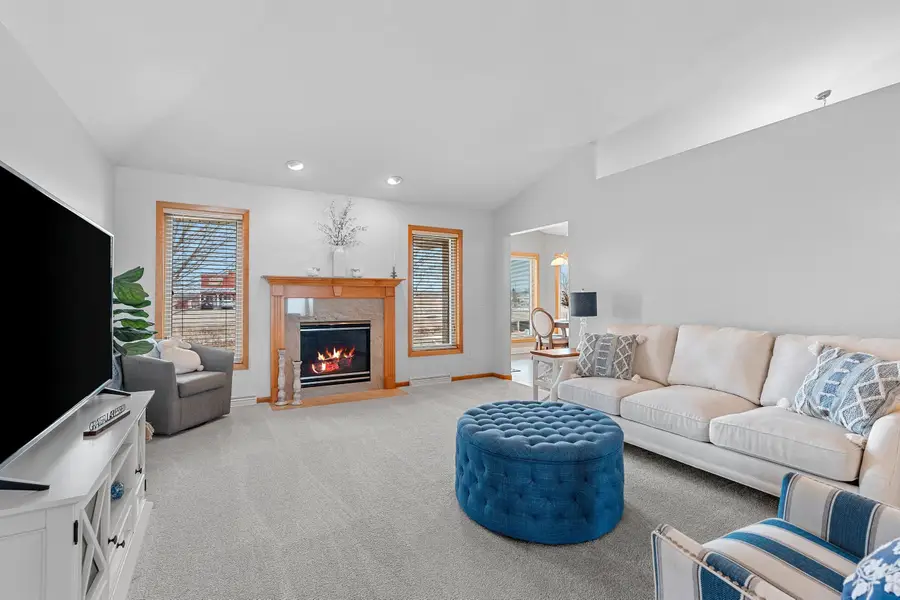 N1916 Rochelle Court, Greenville, WI 54942-8513 - #3