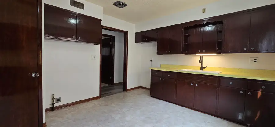 7930 W Congress Street, Milwaukee, WI 53218 - #2