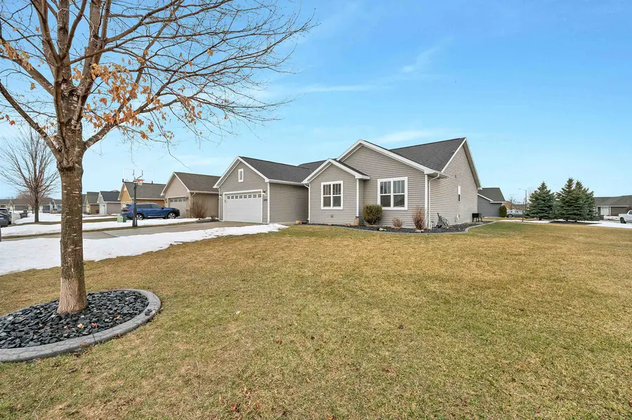 1372 Lear Lane, De Pere, WI 54115 - #2
