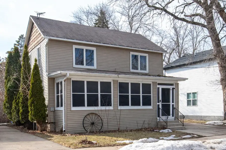 212 4th Street, Neenah, WI 54956 - #2