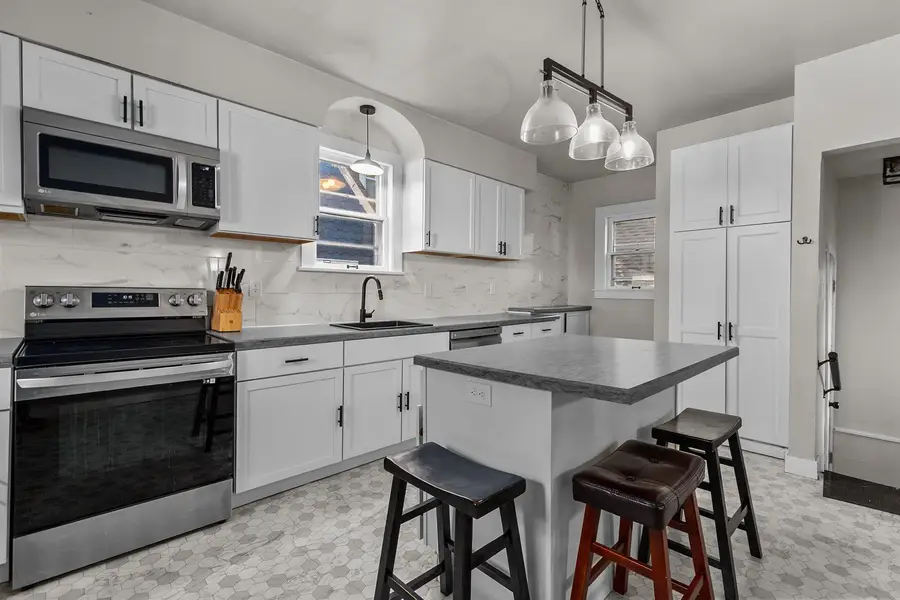 818 N Durkee Street, Appleton, WI 54911 - #2