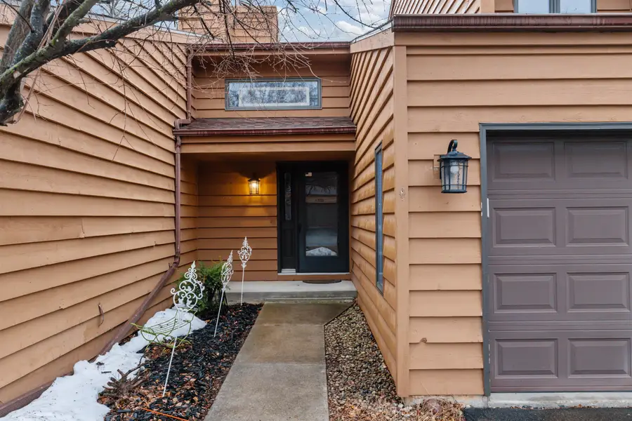 933 E Windfield Place, Appleton, WI 54911-1583 - #3