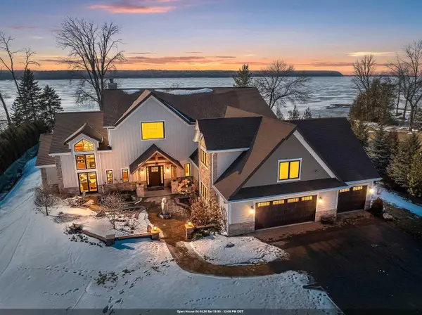 3765 Bay Shore Drive, STURGEON BAY, WI 54235