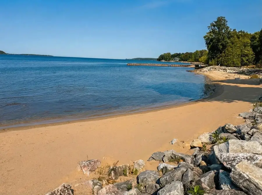 3765 Bay Shore Drive, Sturgeon Bay, WI 54235 - #2