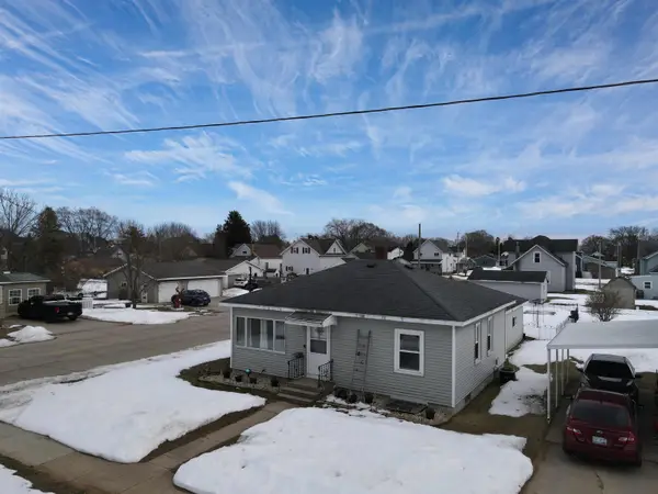 2201 15th Avenue, MENOMINEE, MI 49858