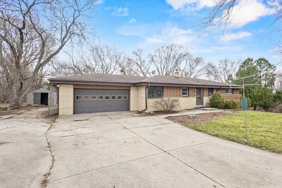 15945 Smith Drive, Brookfield, WI 53005-3512 - #3