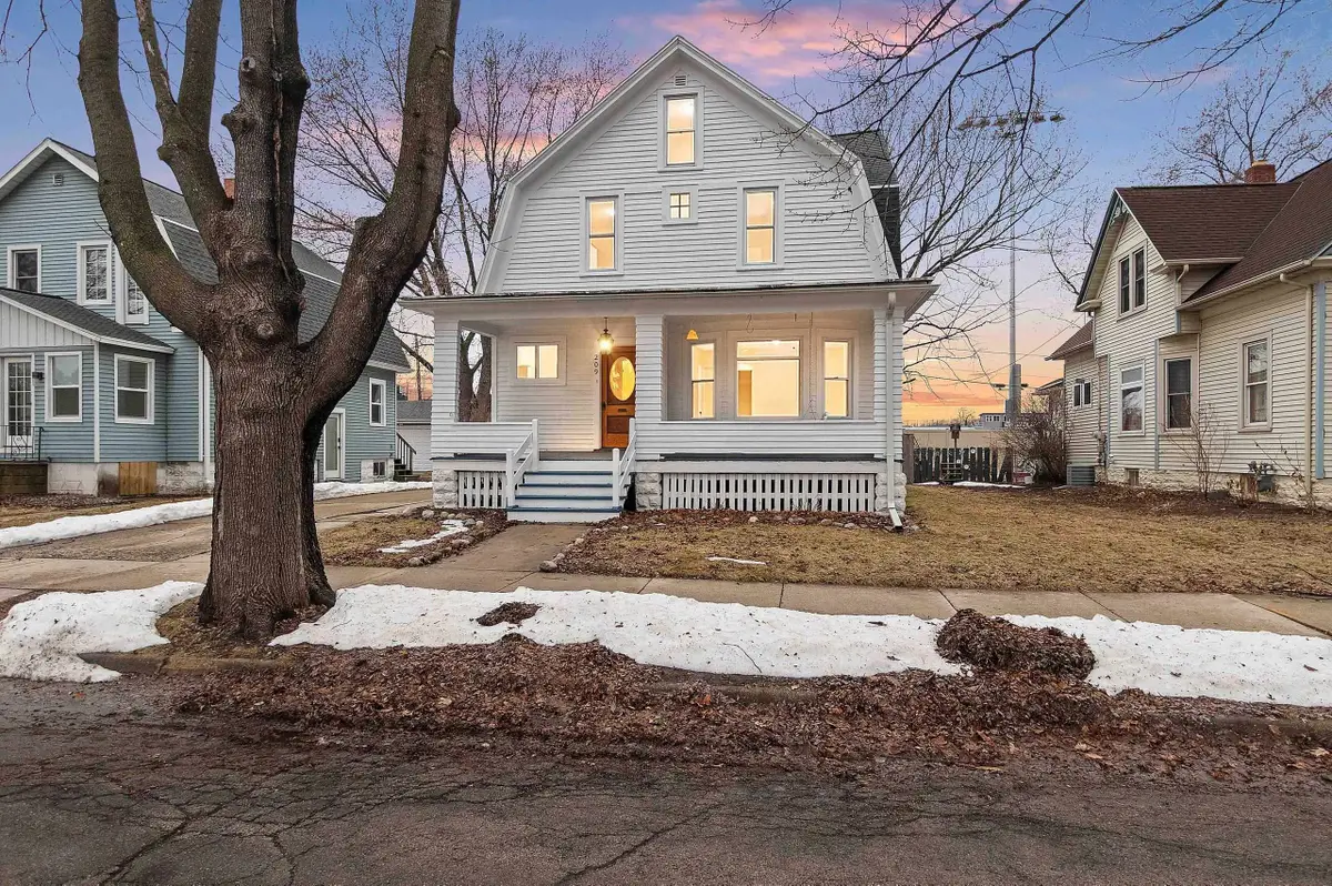209 Oxford Avenue, Green Bay, WI 54303 - #1