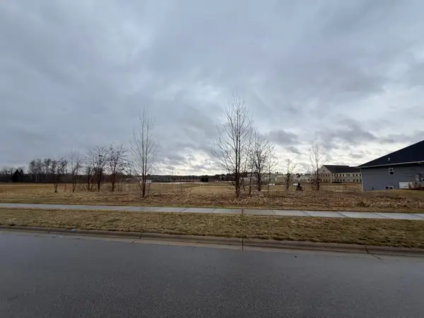 605 Sunset Ridge, GREEN BAY, WI 54313